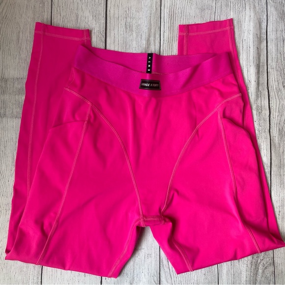 Savage X Fenty LINEUP LOW-IMPACT SPORTS BRA and leggings set - Picture 5 of 11